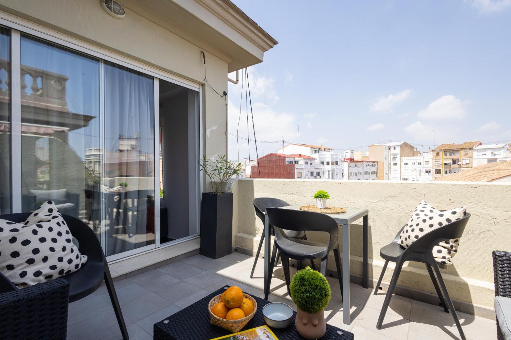 Florit Flats - Stylish 2 Bedroom Ac Wifi Terrace Attic In Valencia Center Exterior foto